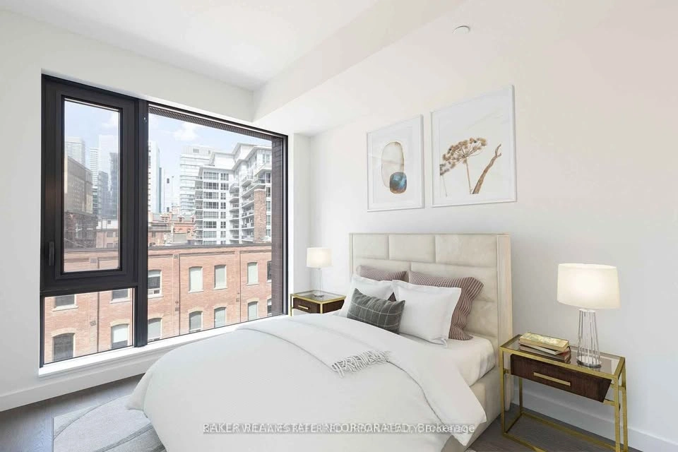 3 Beds 2 Baths Condo - 2A Church St, Toronto - photo 3