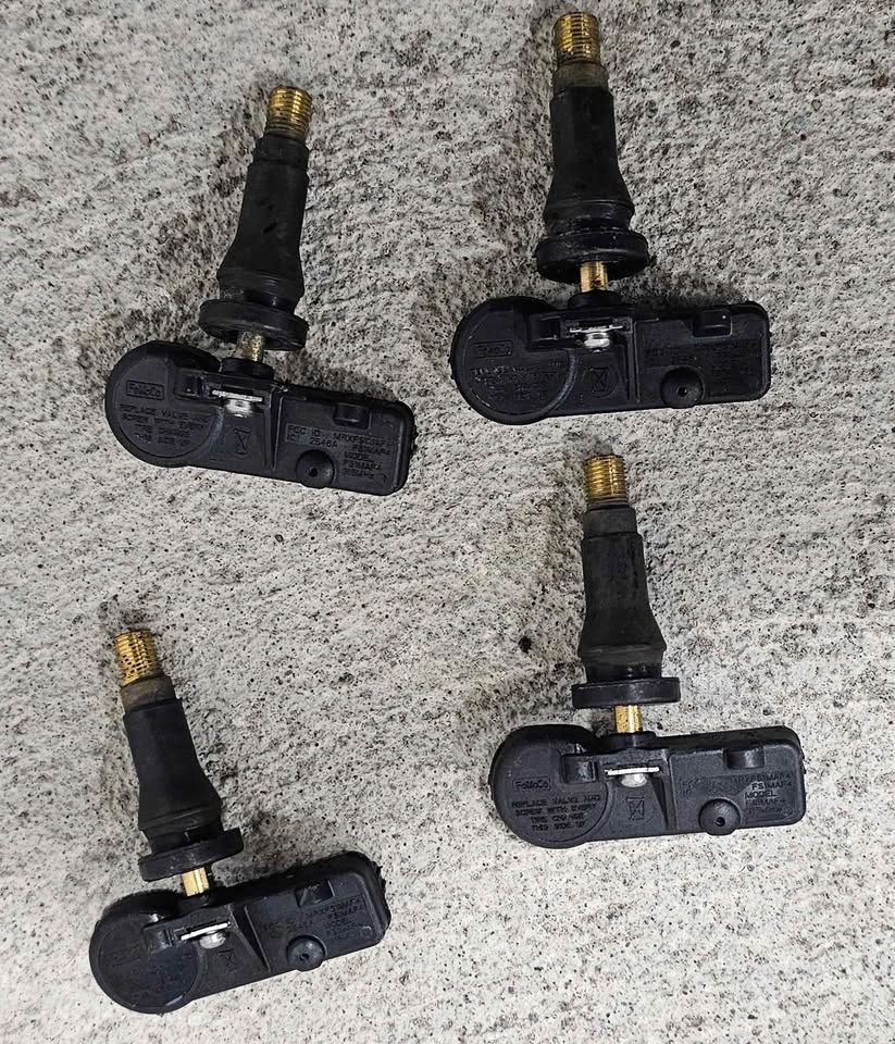 Ford Mustang OEM TPMS Set - photo 2
