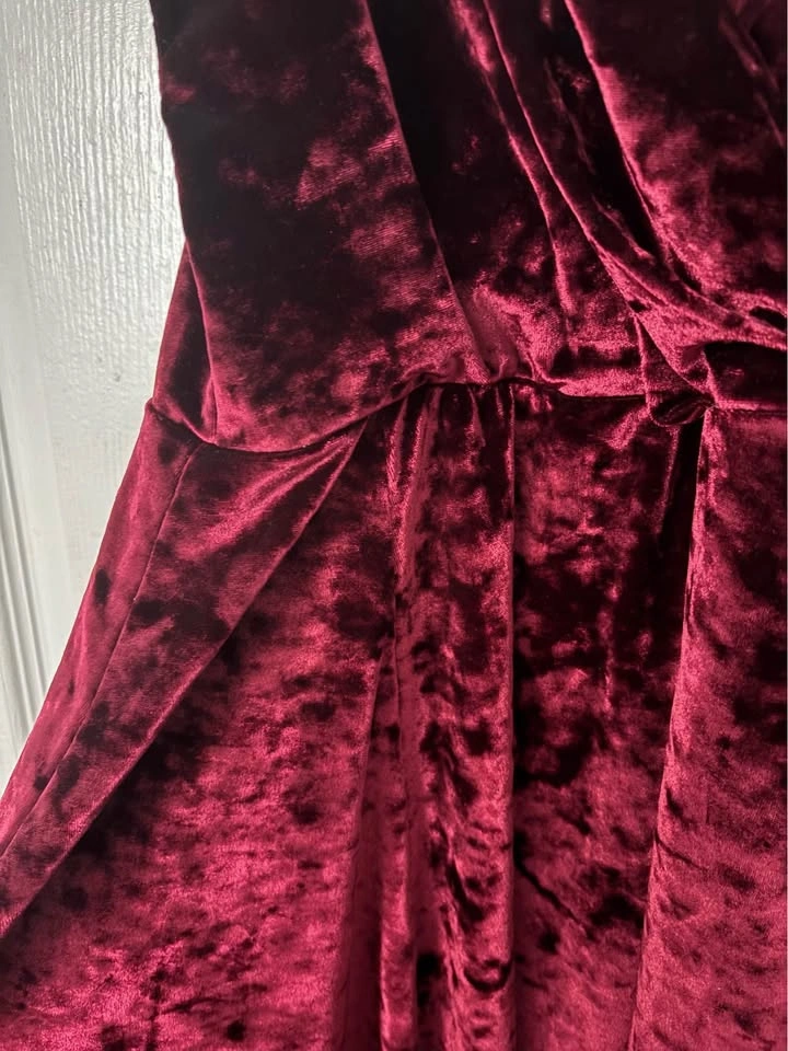 Cute Revamped Red Velvet Dress - photo 3