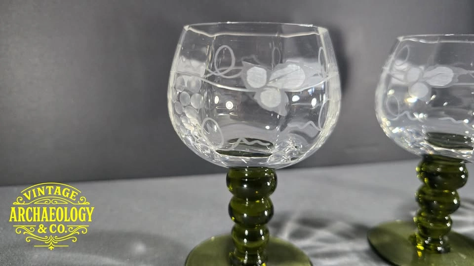 Set of 3 Vintage Etched Wine Goblets w/ Olive Green Stems - photo 3