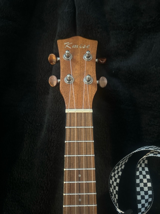 Kmise Soprano Ukulele - Mahogany - photo 2