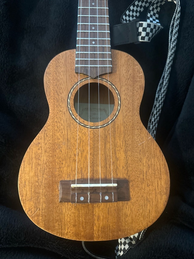 Kmise Soprano Ukulele - Mahogany - photo 3