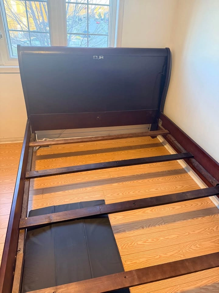 Queen Size Bed Frame w/ 2 Mattresses & Box Spring - photo 3
