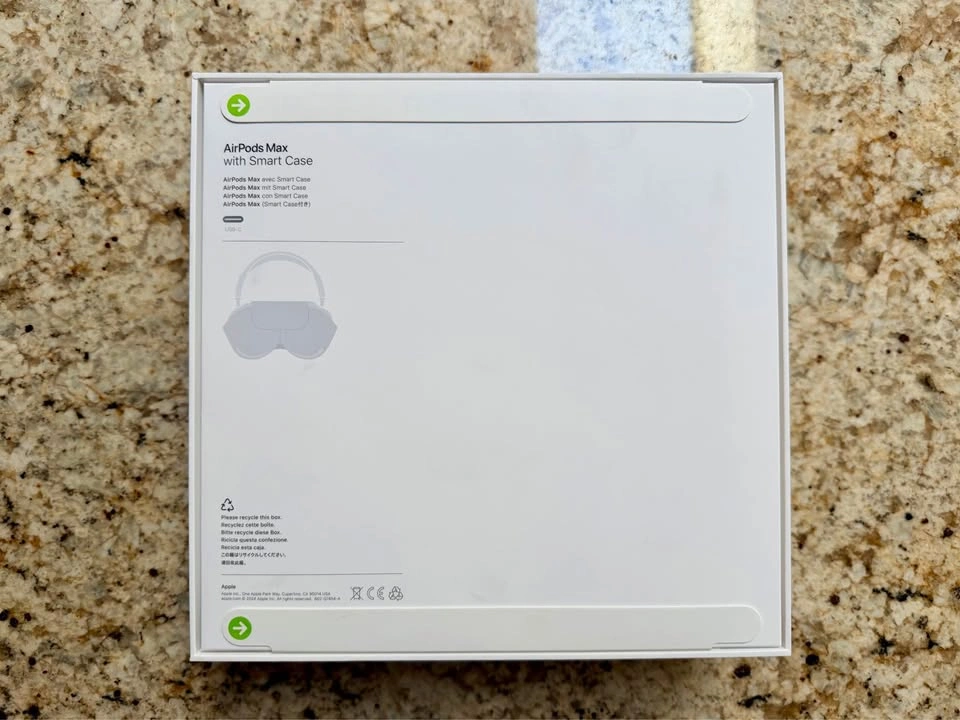 Brand New AirPods Max (USB-C) + AppleCare+ - photo 2