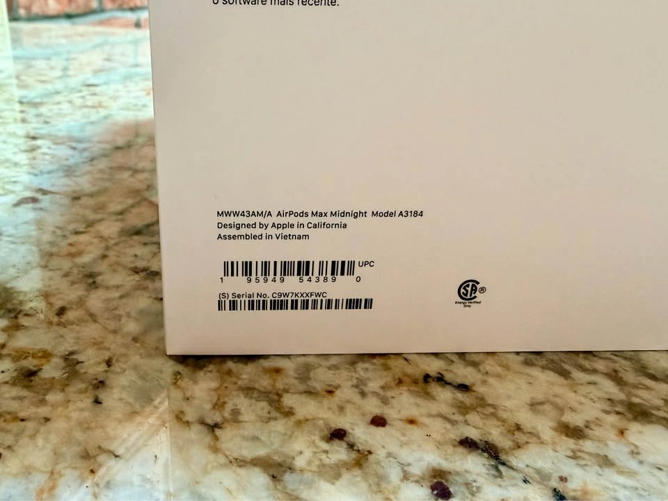 Brand New AirPods Max (USB-C) + AppleCare+ - photo 5
