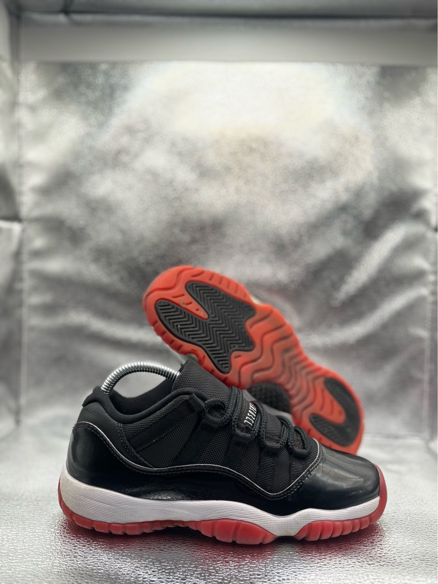 Air Jordan 11 low bred 2025 GS
