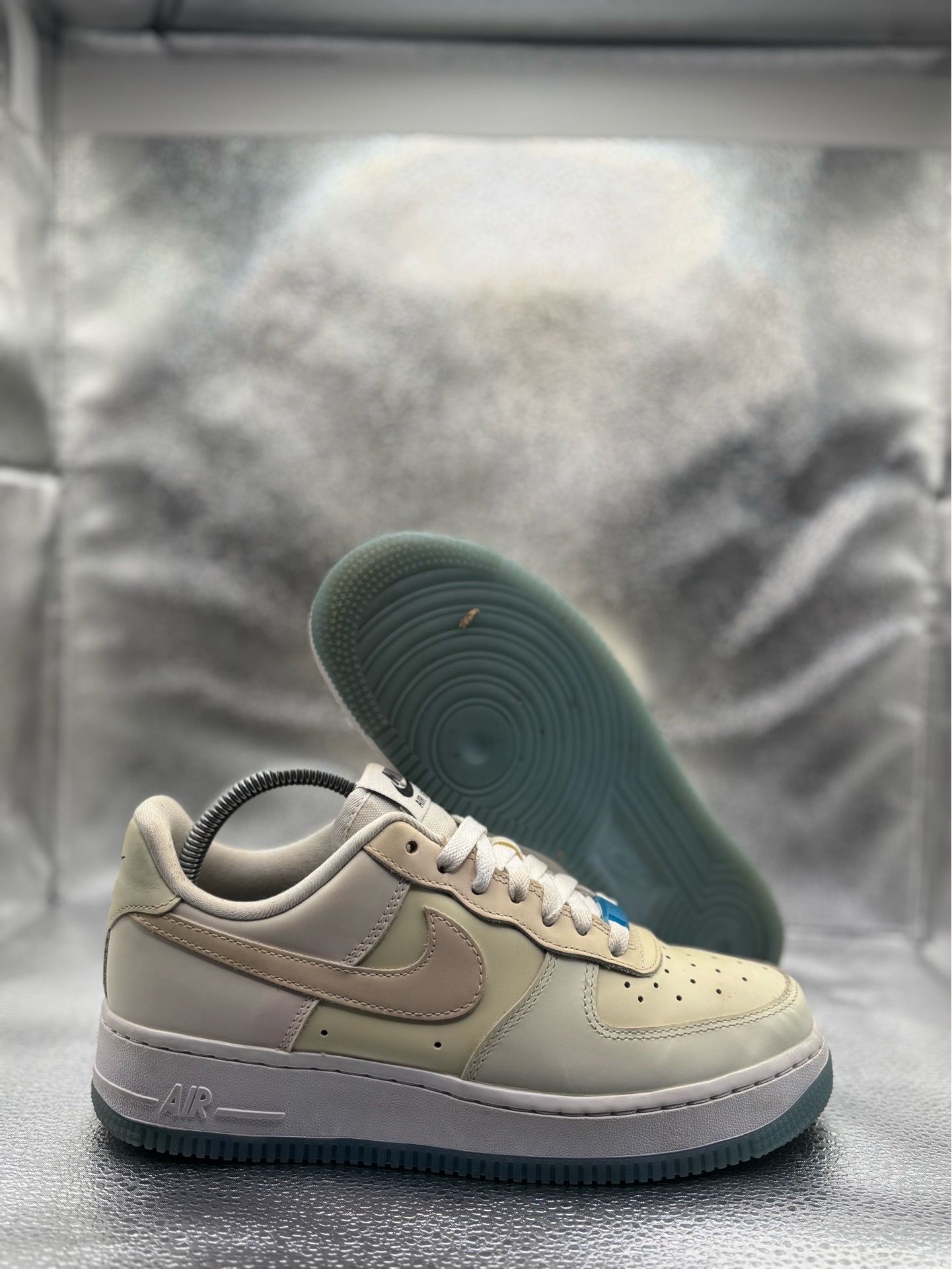 Nike Air Force 1 low LX UV reactive