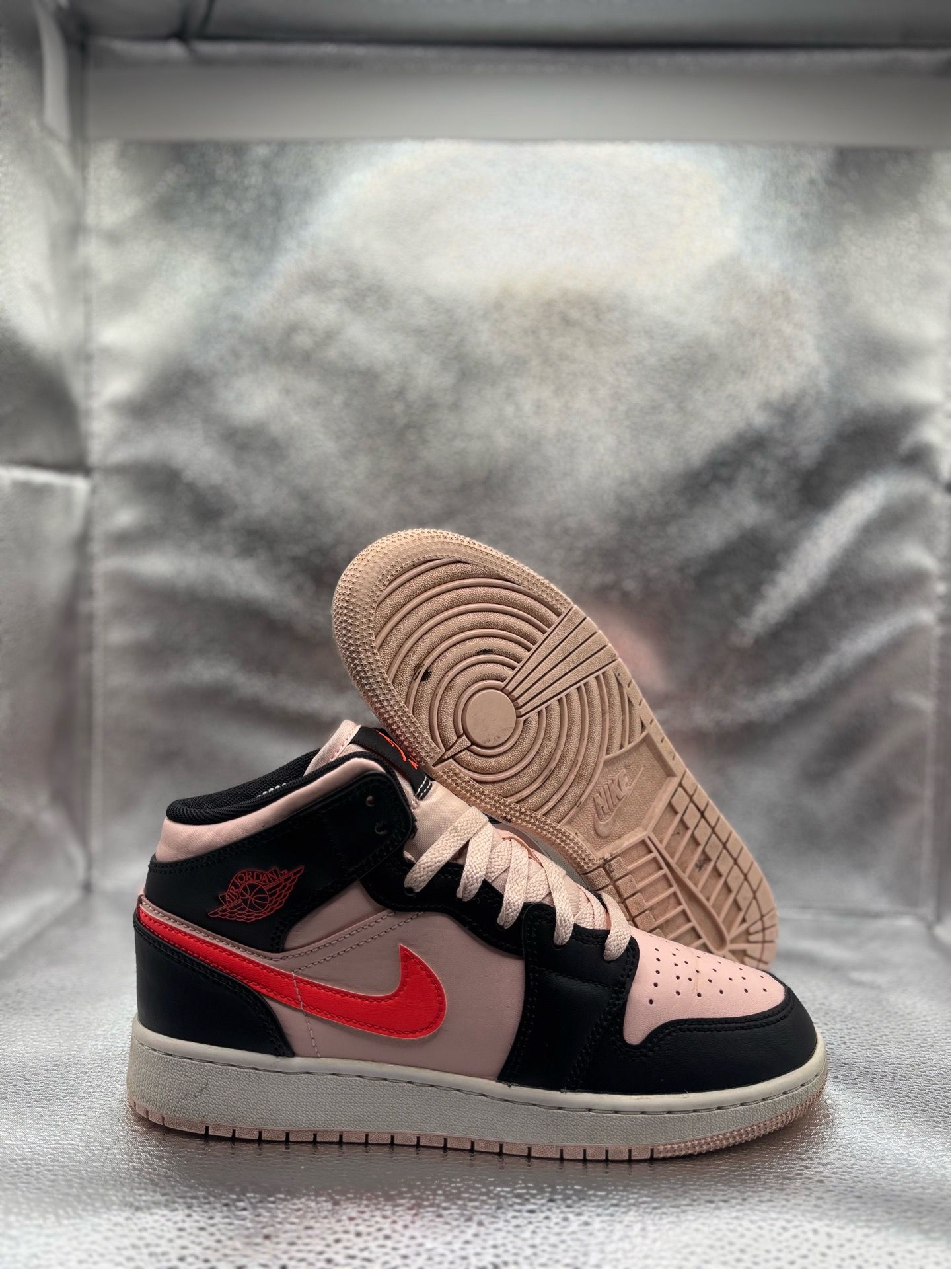 Air Jordan 1 mid atmosphere GS