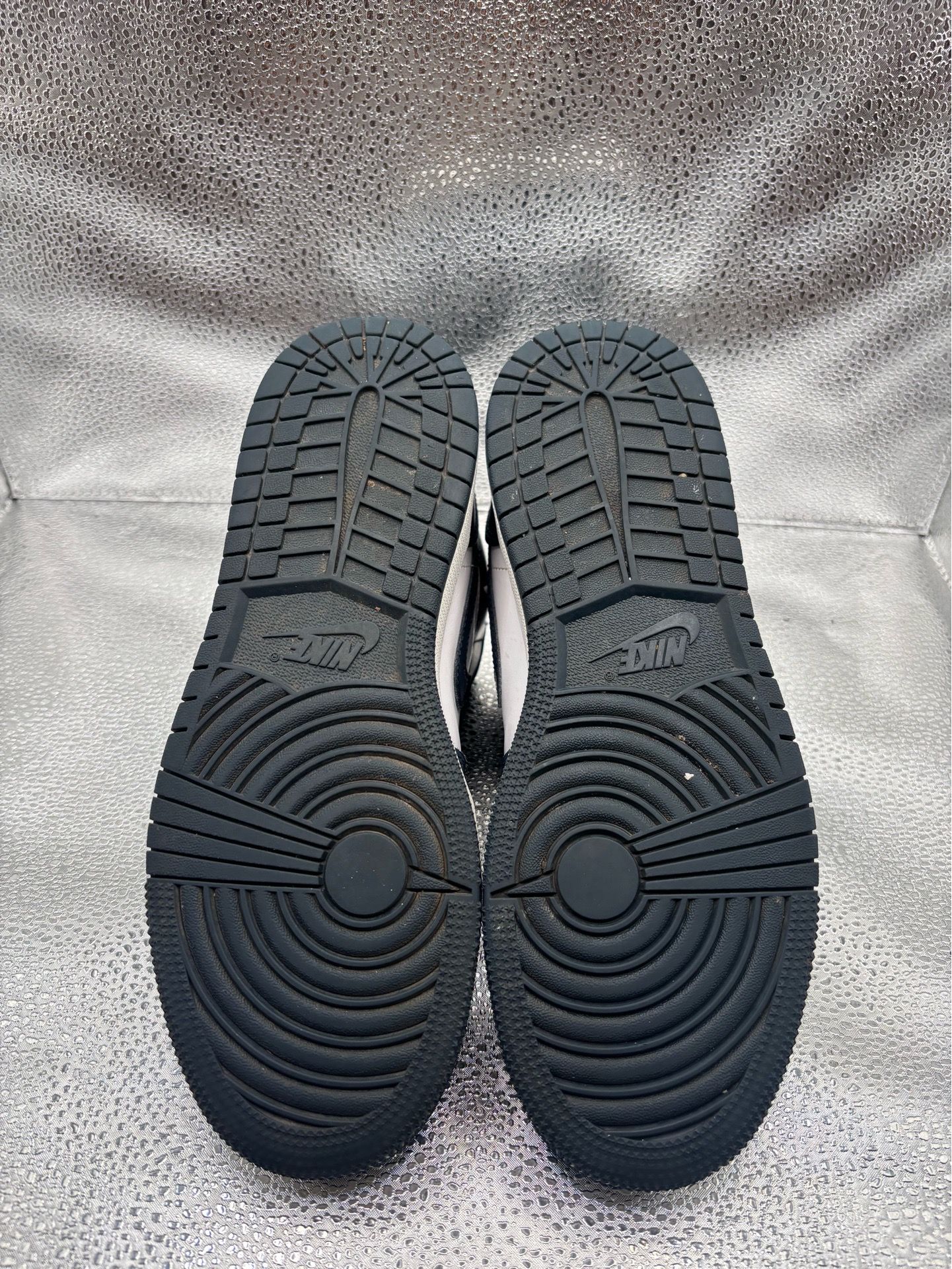 Air Jordan 1 Mid Amor Navy GS - photo 3