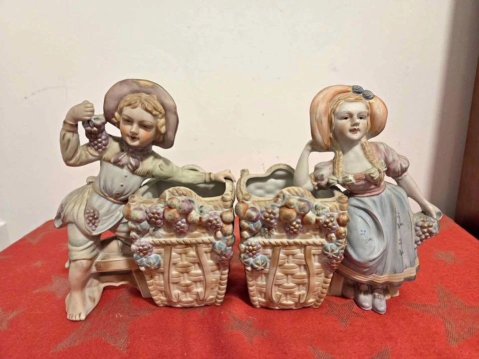 Vintage Porcelain Figurines, Small Planters