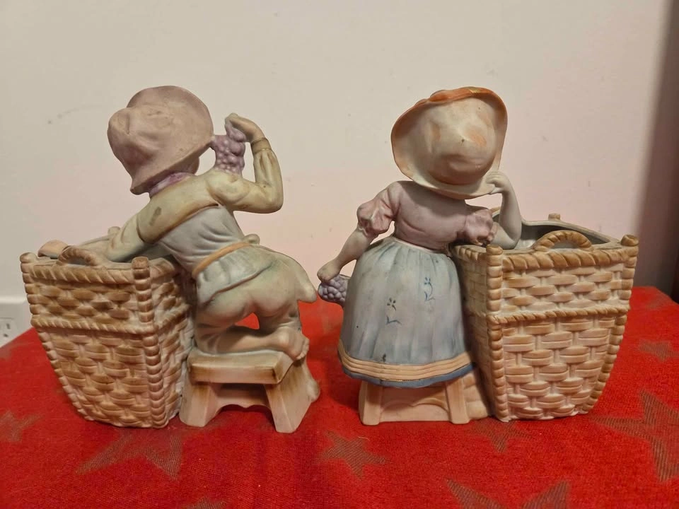Vintage Porcelain Figurines, Small Planters - photo 5