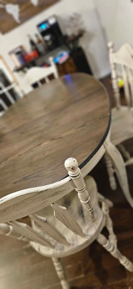 Dining Table plus 4 chairs. (Real wood) - photo 5