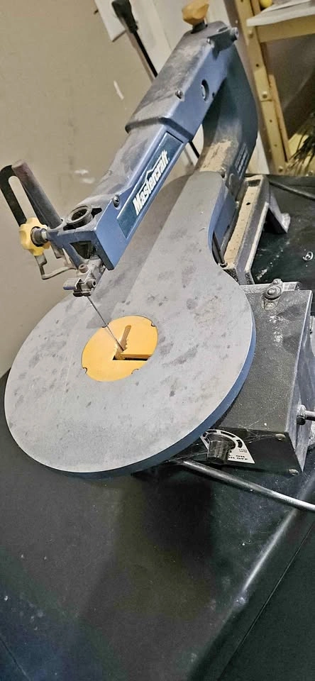 Scroll saw