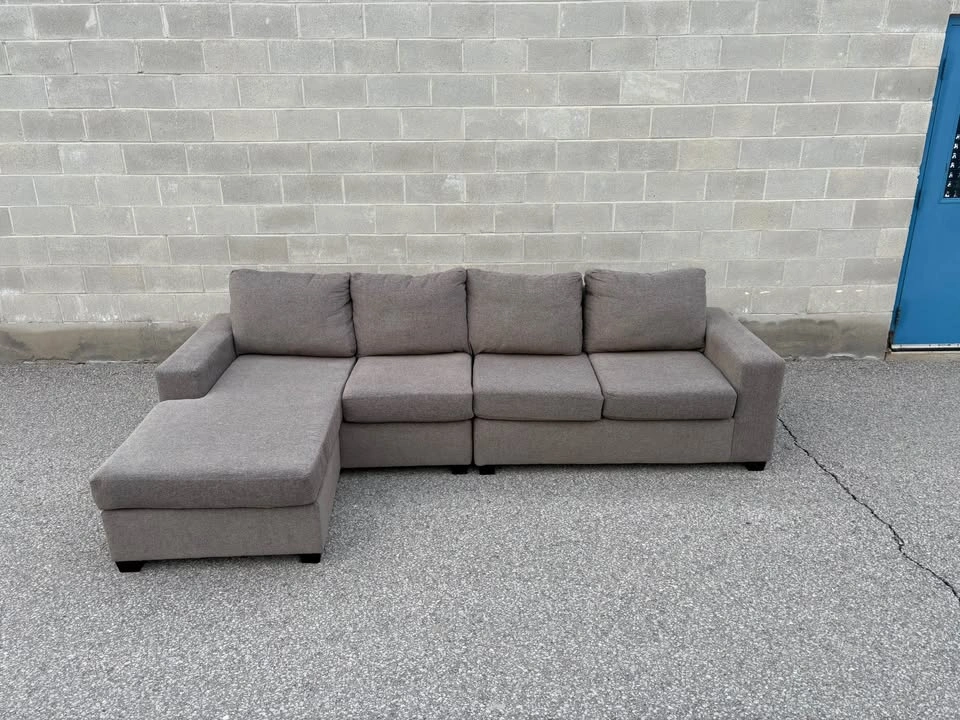 Large Grey Sectional Sofa with Reversible Chaise - Free Delivery - photo 2
