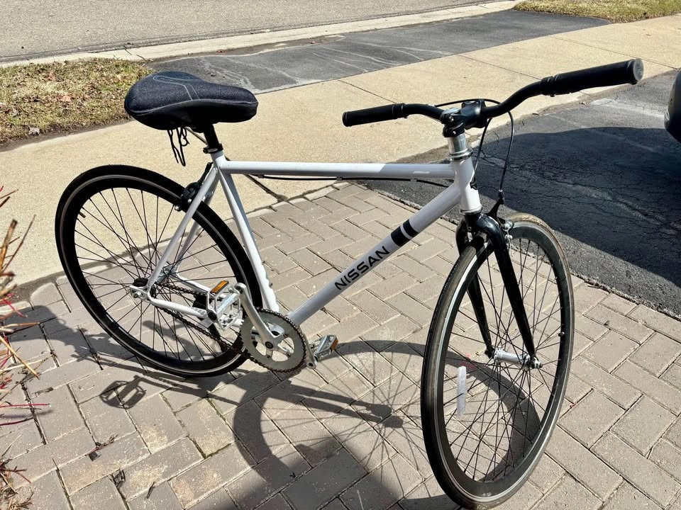 Full-size Nissan Road Bike - photo 2