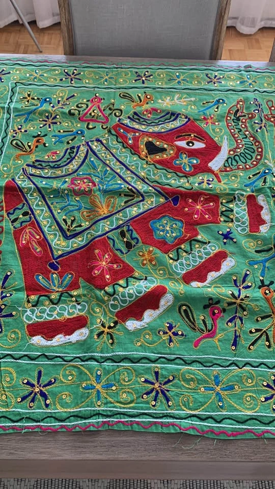 Vibrant Indian Elephant Tapestry Wall Hanging - photo 2