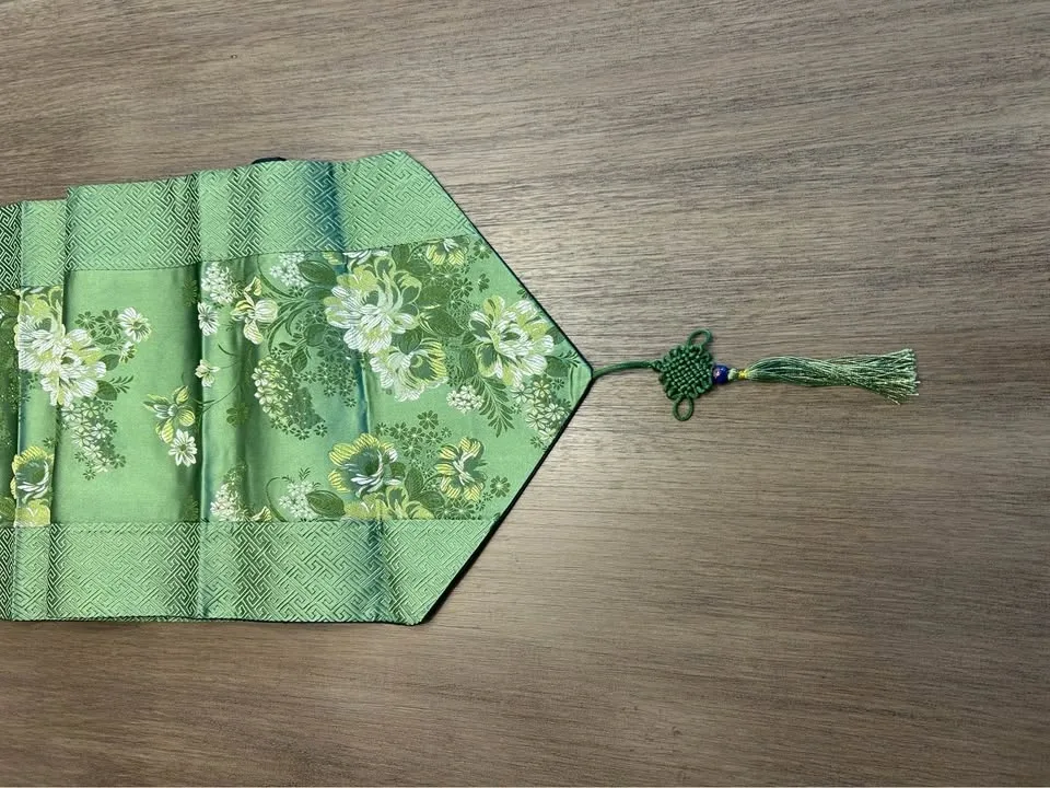 Elegant Vintage Silk Brocade Table Runner w/ Tassel - photo 2
