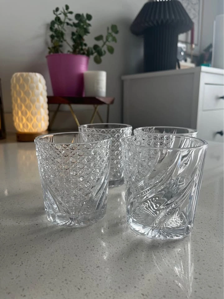 Set of 4 Designer Glass Cups – 9 oz (266 ml) NEW! - photo 3