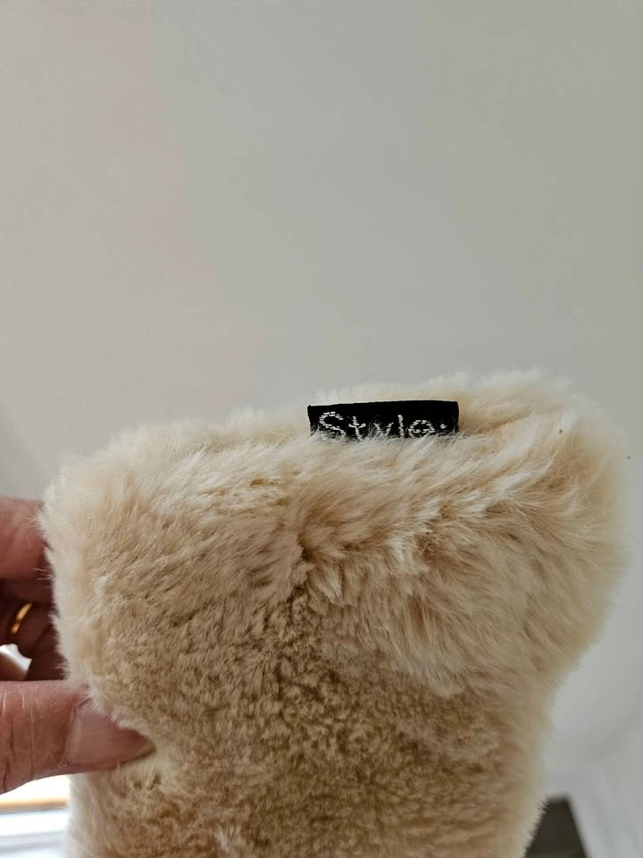 Soft Cream Faux Fur Mini Bag – Y2K / Coquette Style - photo 3