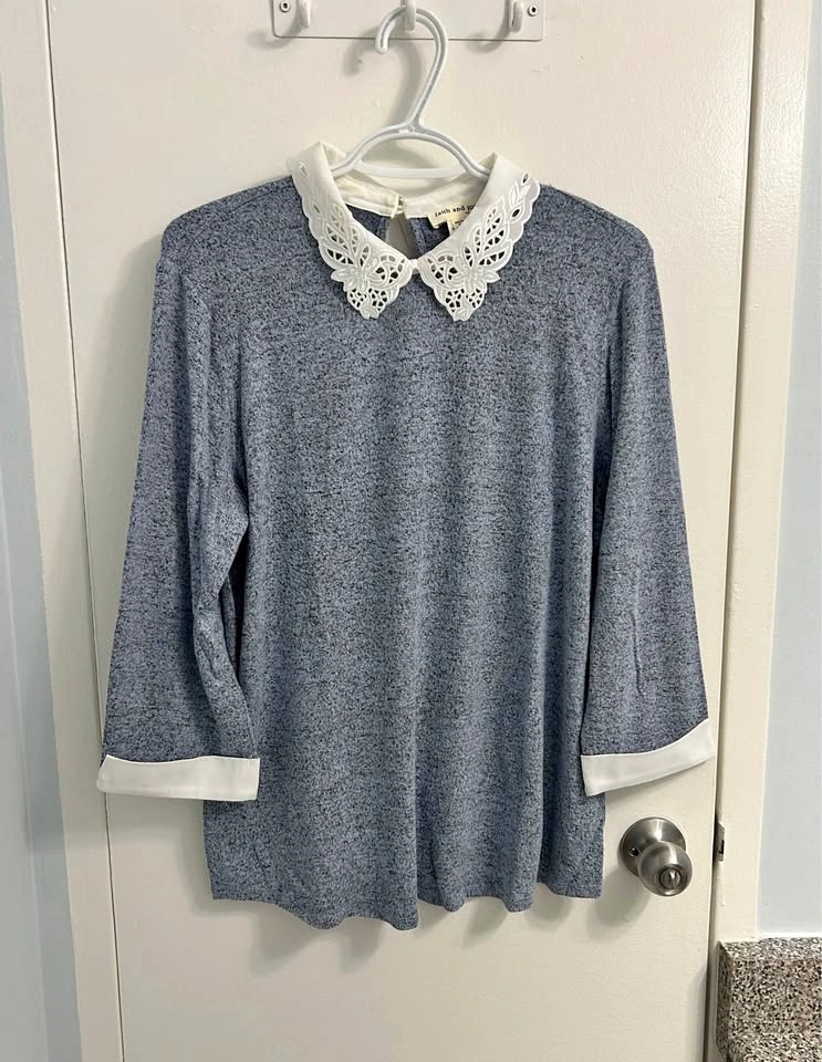 Cute Women’s Collared Shirt