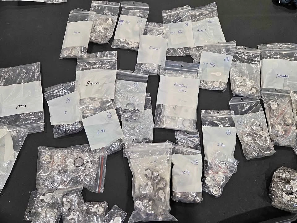 CLEARANCE Bulk Stainless Steel Jewelry Rings 500-600+ pcs – Sort