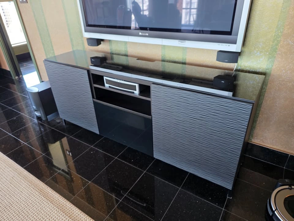 Salamander Designs Media Cabinet – TV Stand / AV Storage | Prist - photo 3