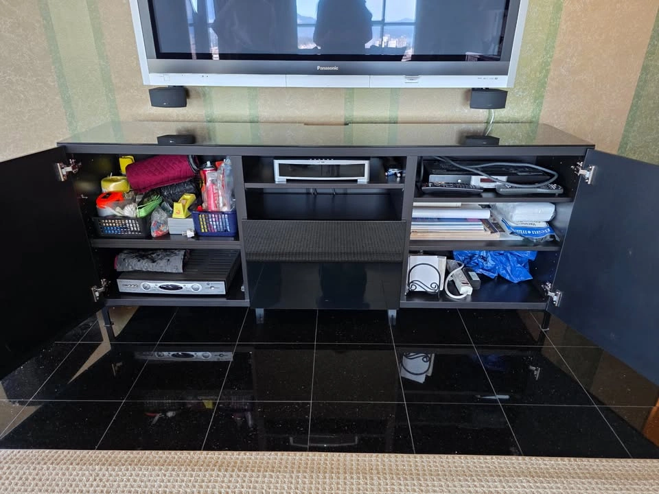 Salamander Designs Media Cabinet – TV Stand / AV Storage | Prist - photo 4