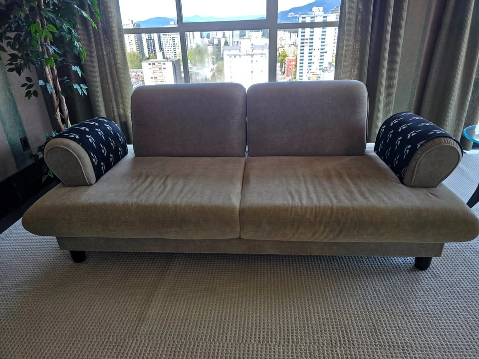 🔥 Contemporary 3-Seater Sofa (Olive & Beige) – Rolled Arms | Per - photo 4