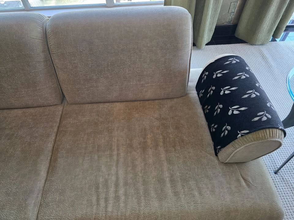 🔥 Contemporary 3-Seater Sofa (Olive & Beige) – Rolled Arms | Per - photo 5