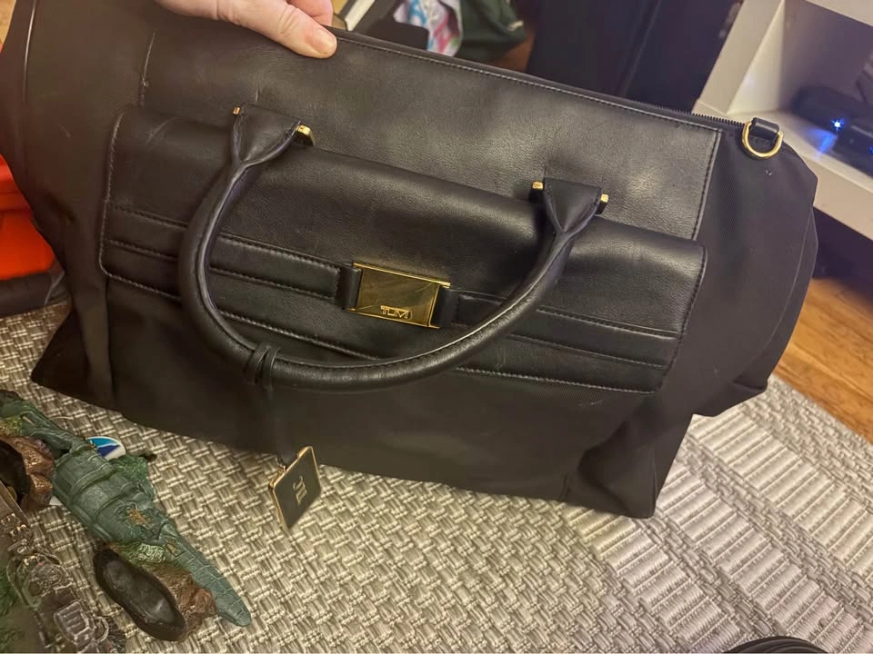 Tumi Black Leather Weekend Bag - photo 2