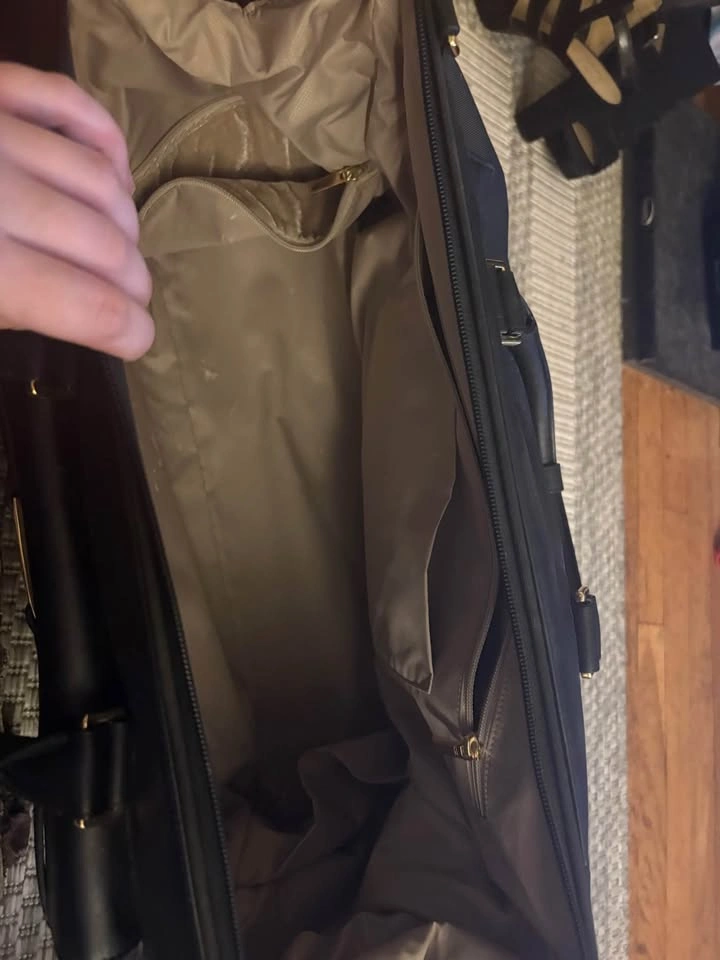 Tumi Black Leather Weekend Bag - photo 3