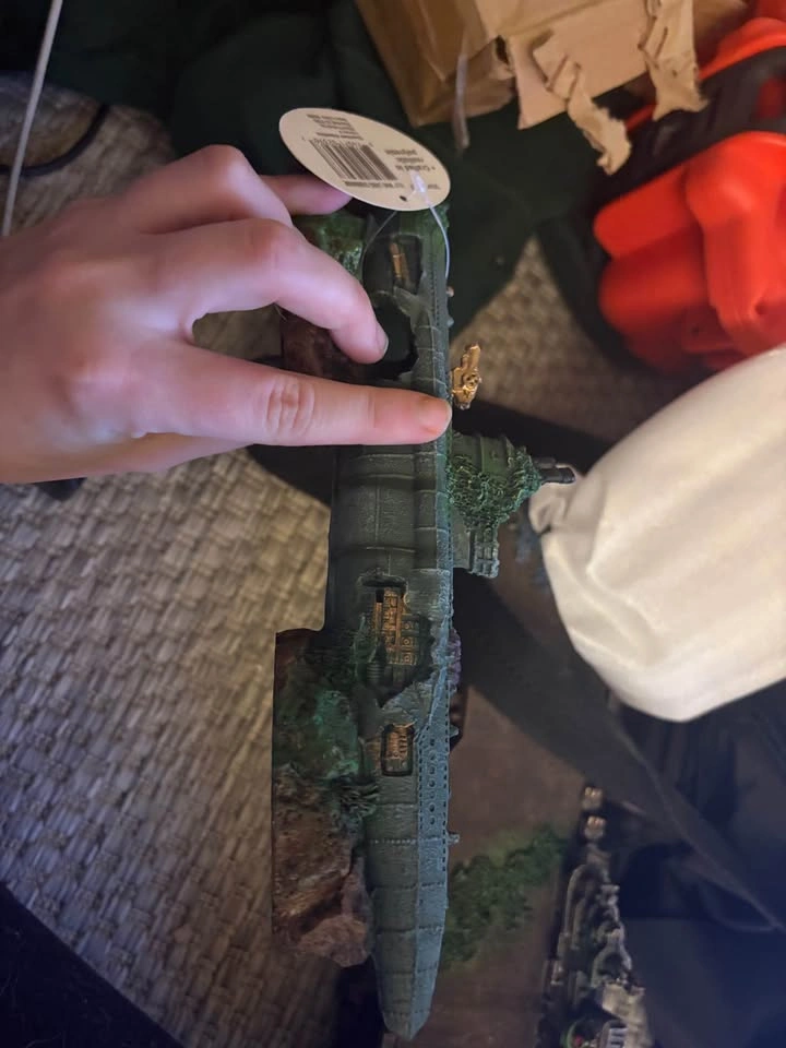 Reef tank sunken carrier and submarine figures - photo 5