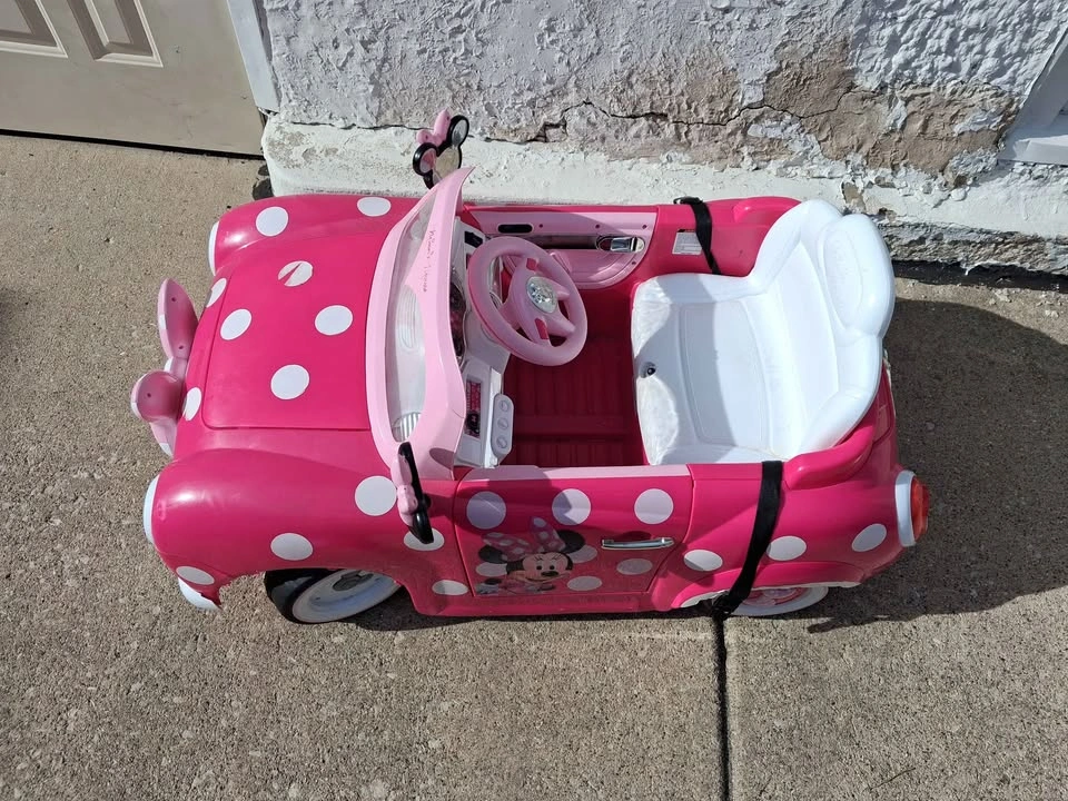 Minnie Mouse Car - photo 3