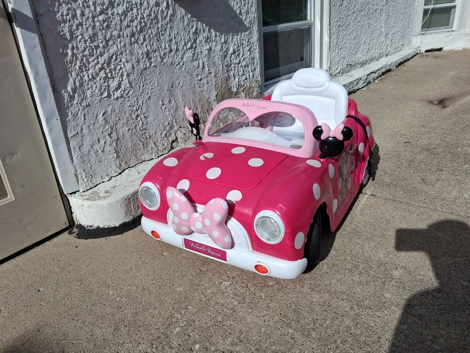 Minnie Mouse Car - photo 4