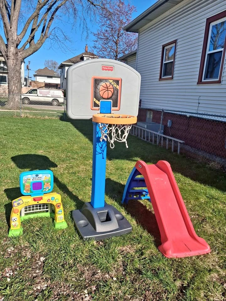 Kids Play Set with Slide, Basketball Hoop, Mini Soccer Goal