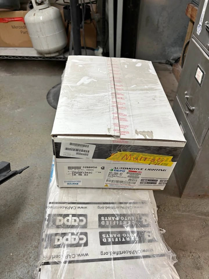 Dodge Ram 1500 Right Taillight Assembly