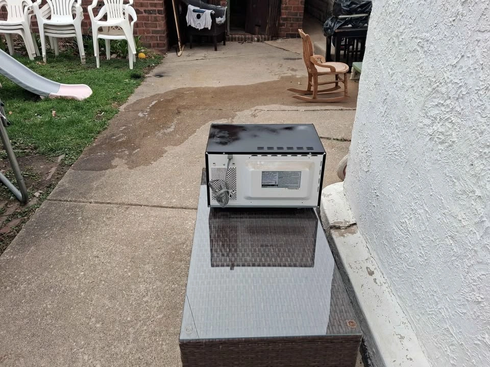 Microwave - photo 4