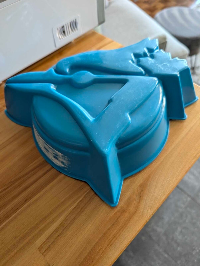 Vintage Toronto Blue Jays Hard Plastic Jello Mold