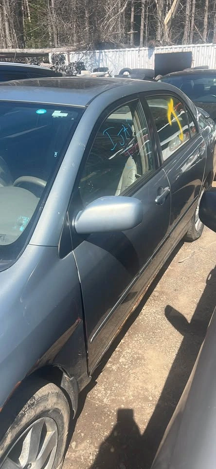 2003-2007 Toyota Corolla Parts - Gray Sedan - photo 3