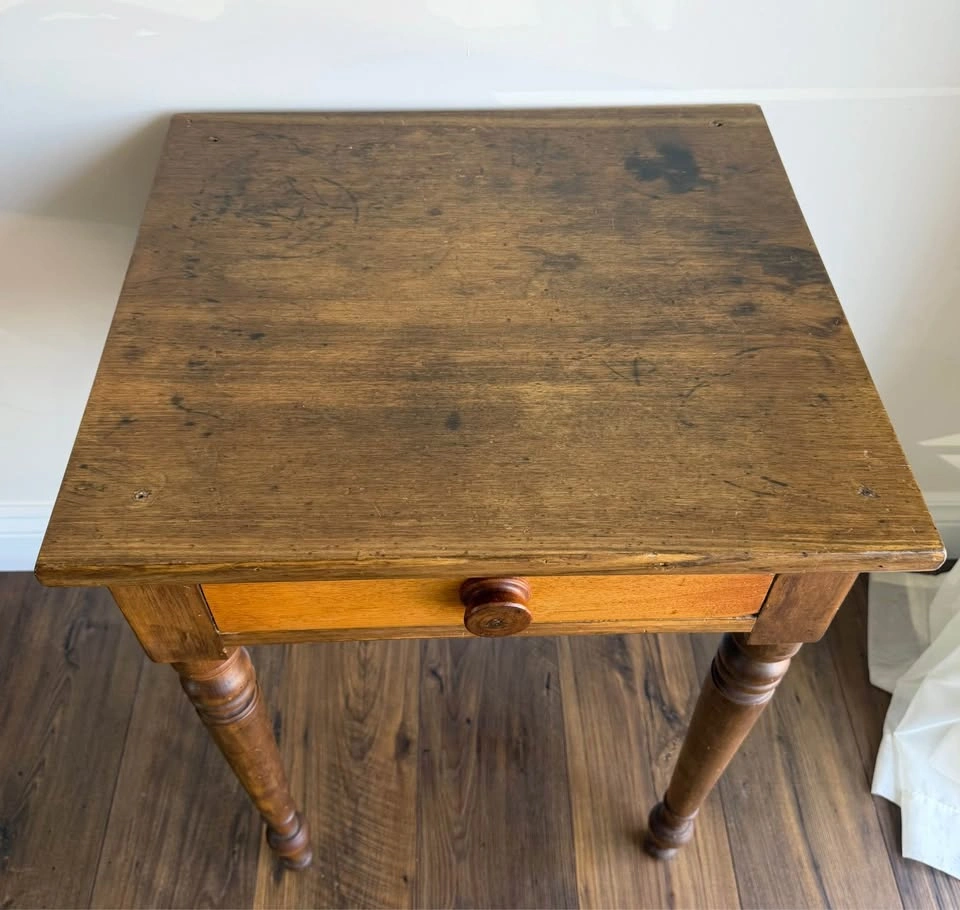Vintage Solid Wood Side Table/Accent Table with Drawer - photo 2