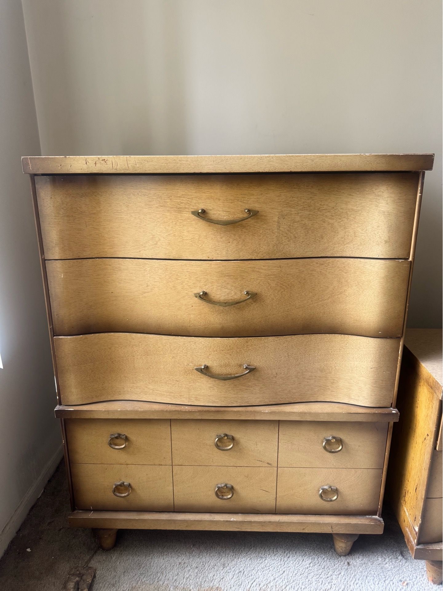 Bedroom dresser and nightstand set - photo 2