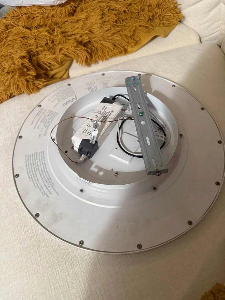 LED Ceiling Light - White & Color Bluetooth - photo 3