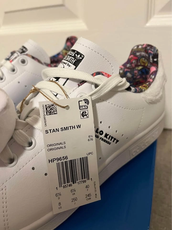 Adidas Stan Smith X Hello Kitty Sneakers - photo 2