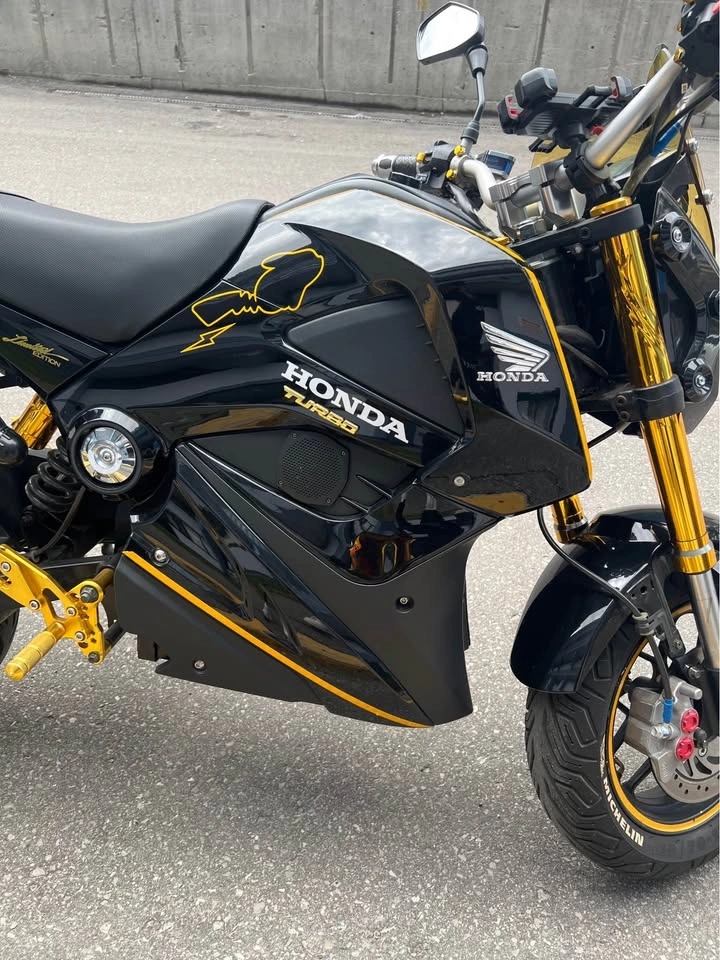 Limited Edition Honda Grom EMMO Knight Turbo Ebike - photo 3