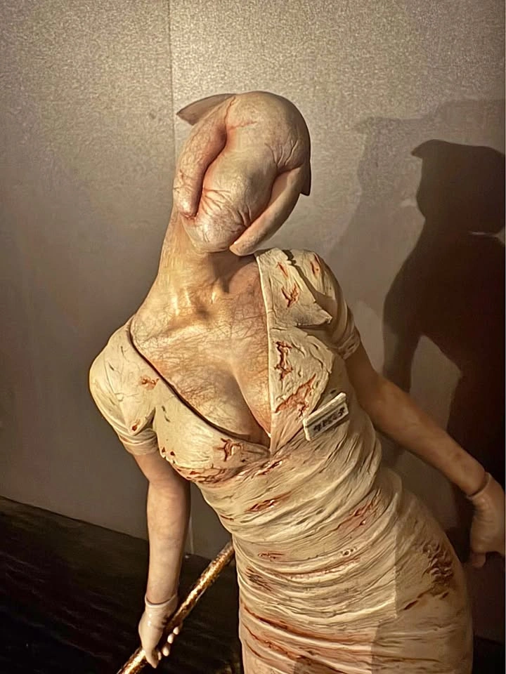 Silent Hill 2 Bubble Head Nurse Statue - Gecco