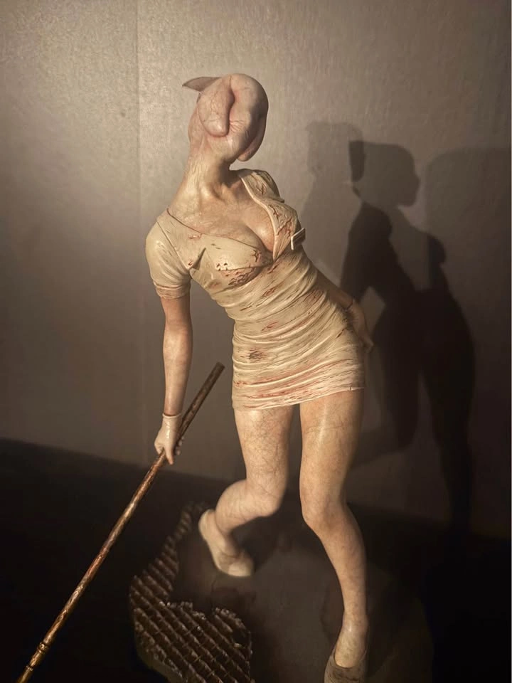 Silent Hill 2 Bubble Head Nurse Statue - Gecco - photo 2