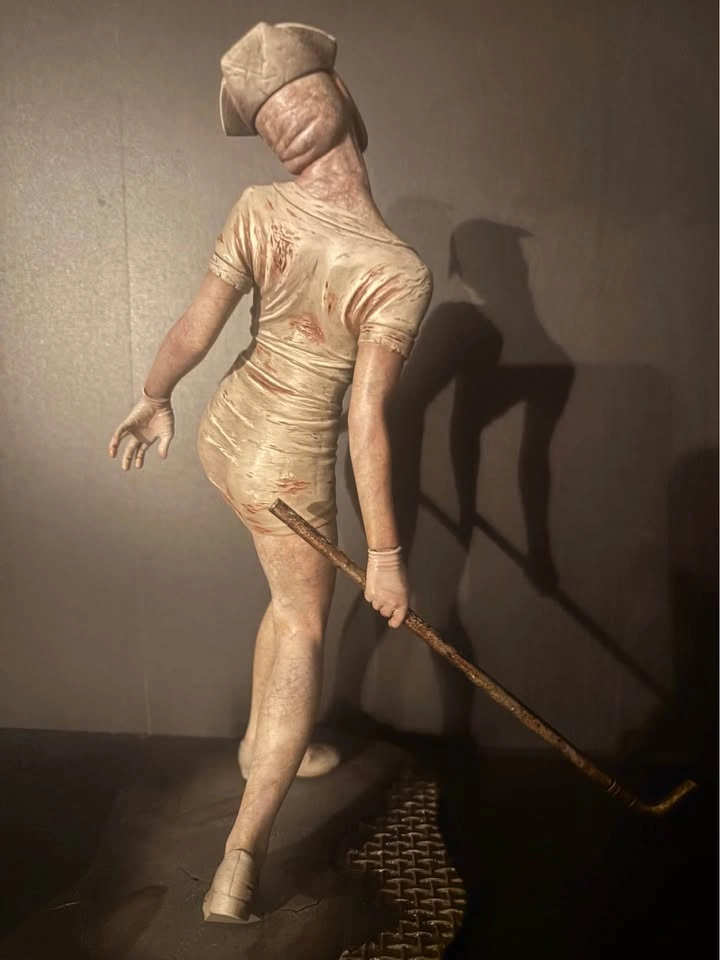 Silent Hill 2 Bubble Head Nurse Statue - Gecco - photo 5