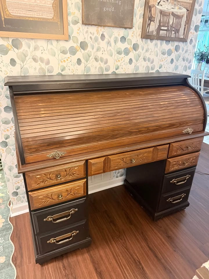 Refinished Vintage Roll Top Desk - photo 4