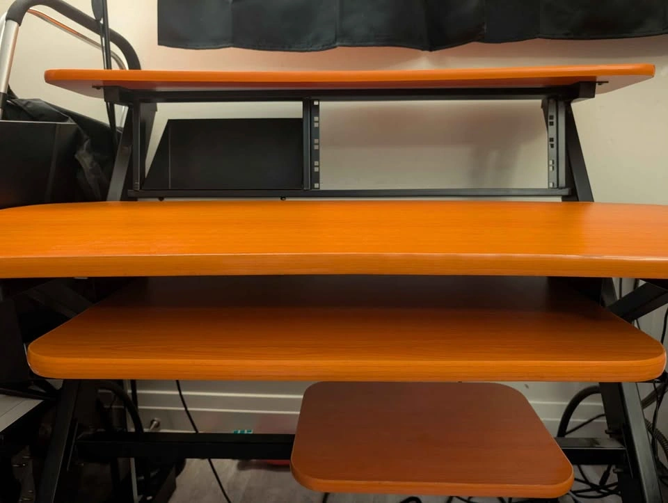 Yorkville Deluxe Studio Workstation (Small model) - photo 2