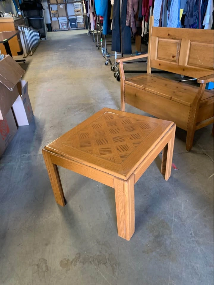 Vintage Style Coffee Table - photo 3
